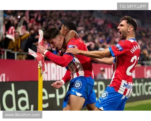 捷报即时足球比分带你第一时间掌握全球足球赛场最新战况和比分变化